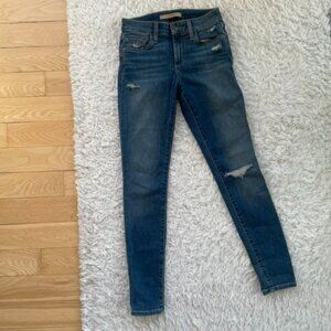 Joe's Skinny Jeans size 24